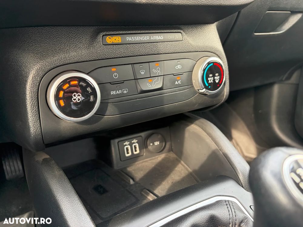 Ford Focus 1.0 EcoBoost Connected - 25