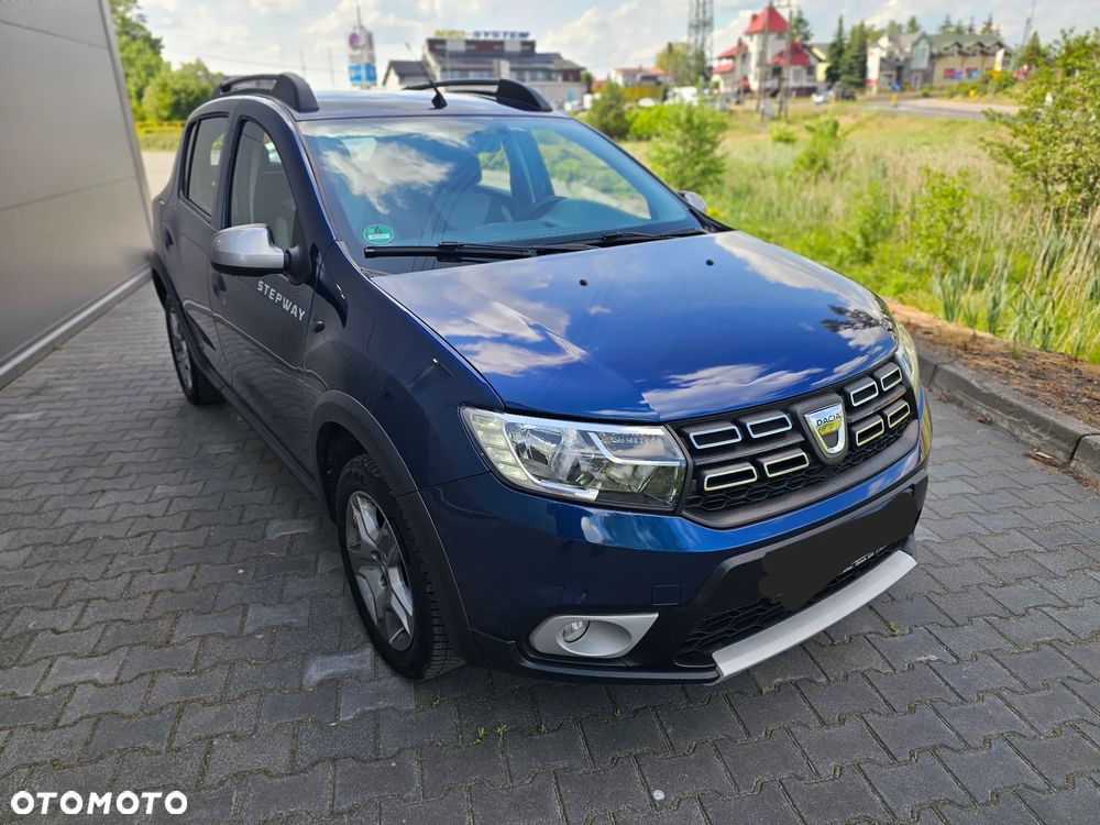 Dacia Sandero TCe 90 Celebration - 2