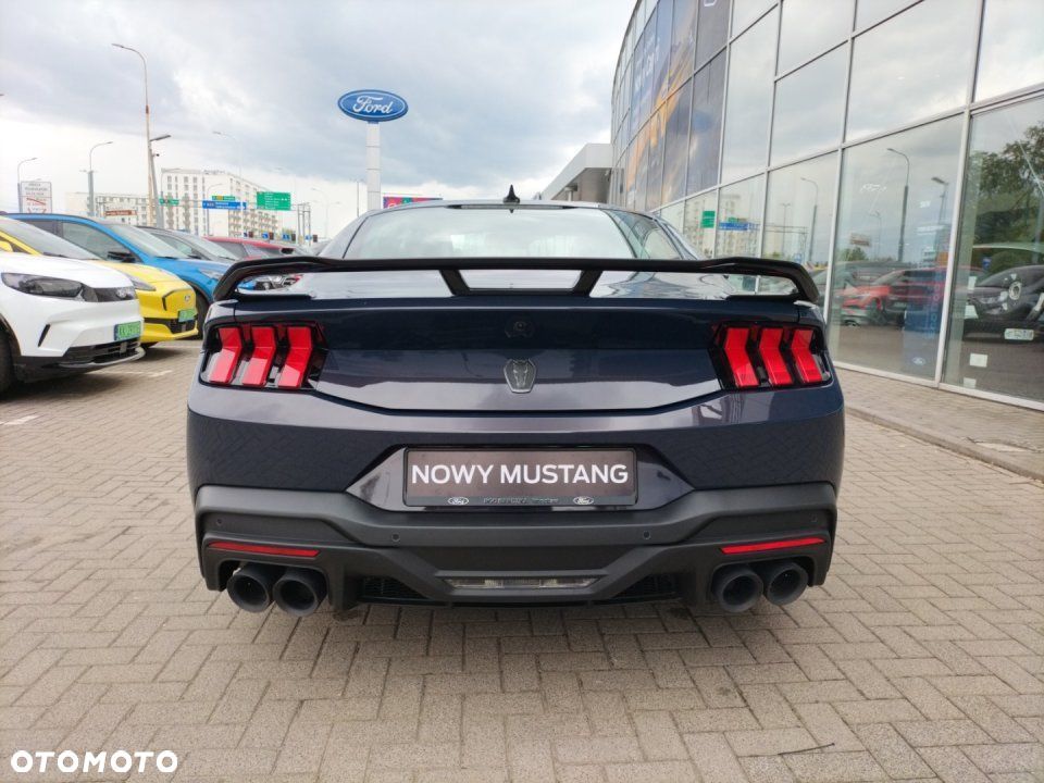 Ford Mustang - 3
