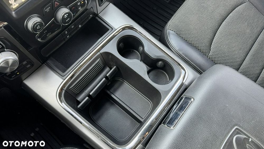 Dodge RAM - 28