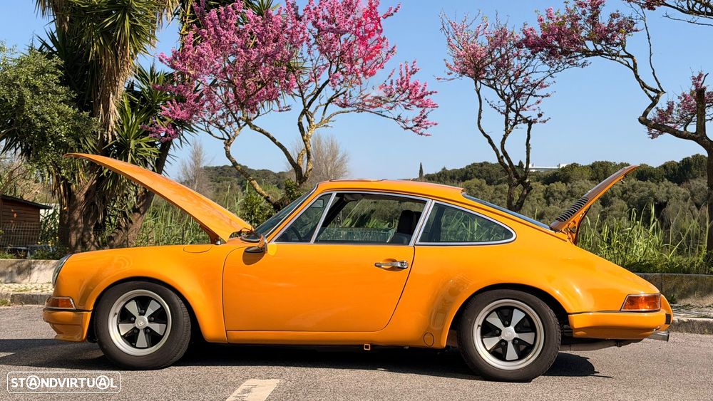 Porsche 911 Série F - 10