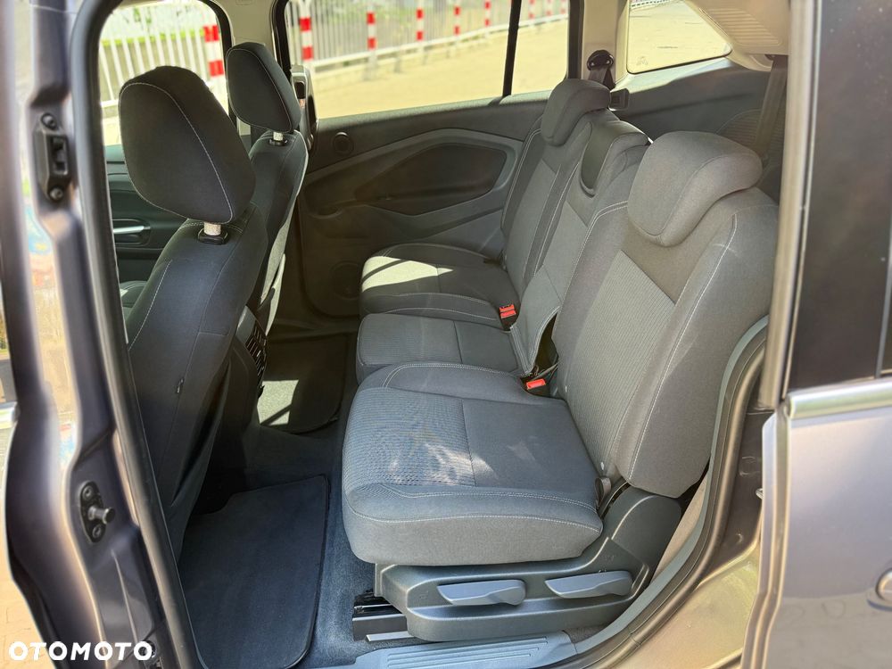 Ford Grand C-MAX 2.0 TDCi Titanium - 11