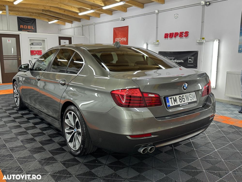 BMW Seria 5 525d Sport-Aut. Luxury Line - 9