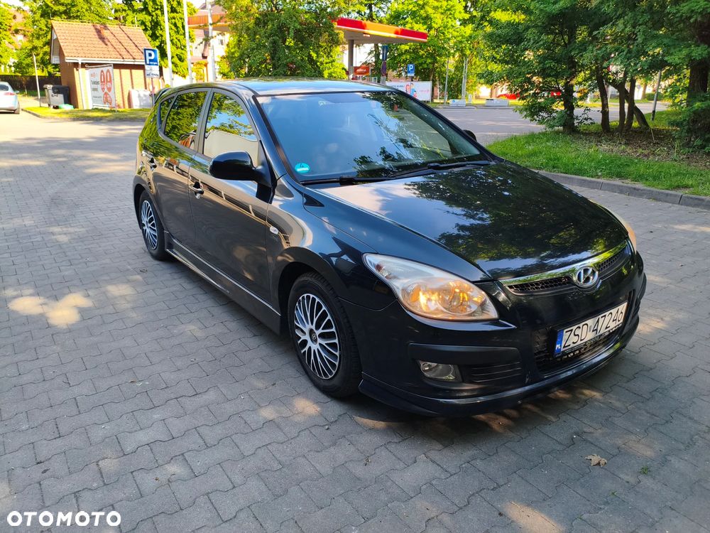 Hyundai i30 1.6 Premium - 1