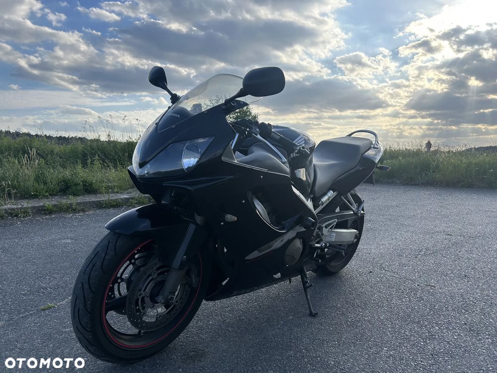 Honda CBR - 6