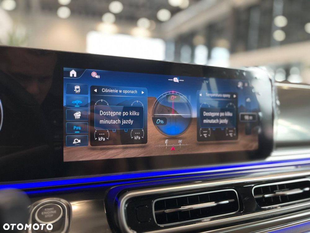 Mercedes-Benz Klasa V - 30