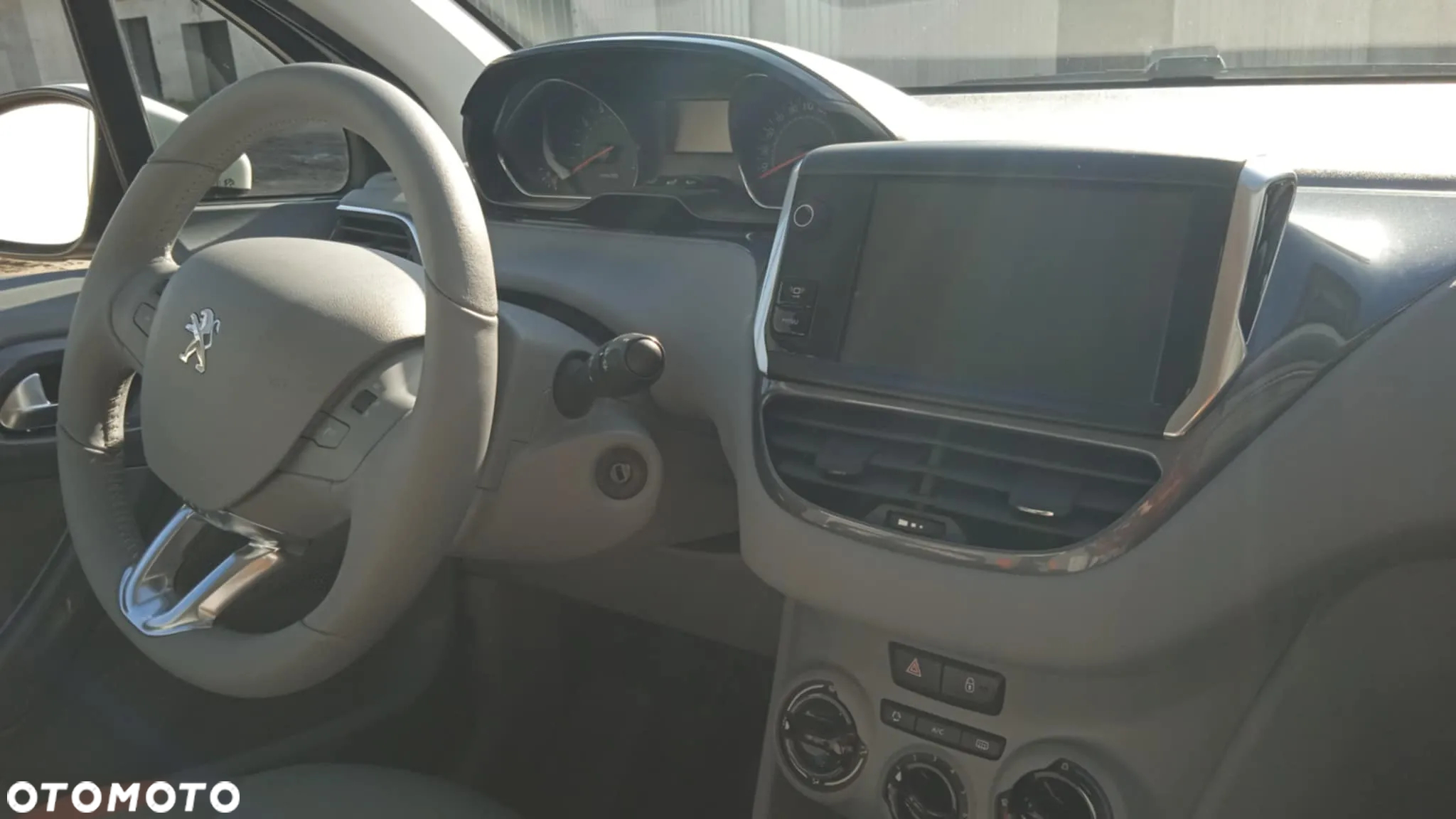 Peugeot 208 1.2 PureTech Active - 9