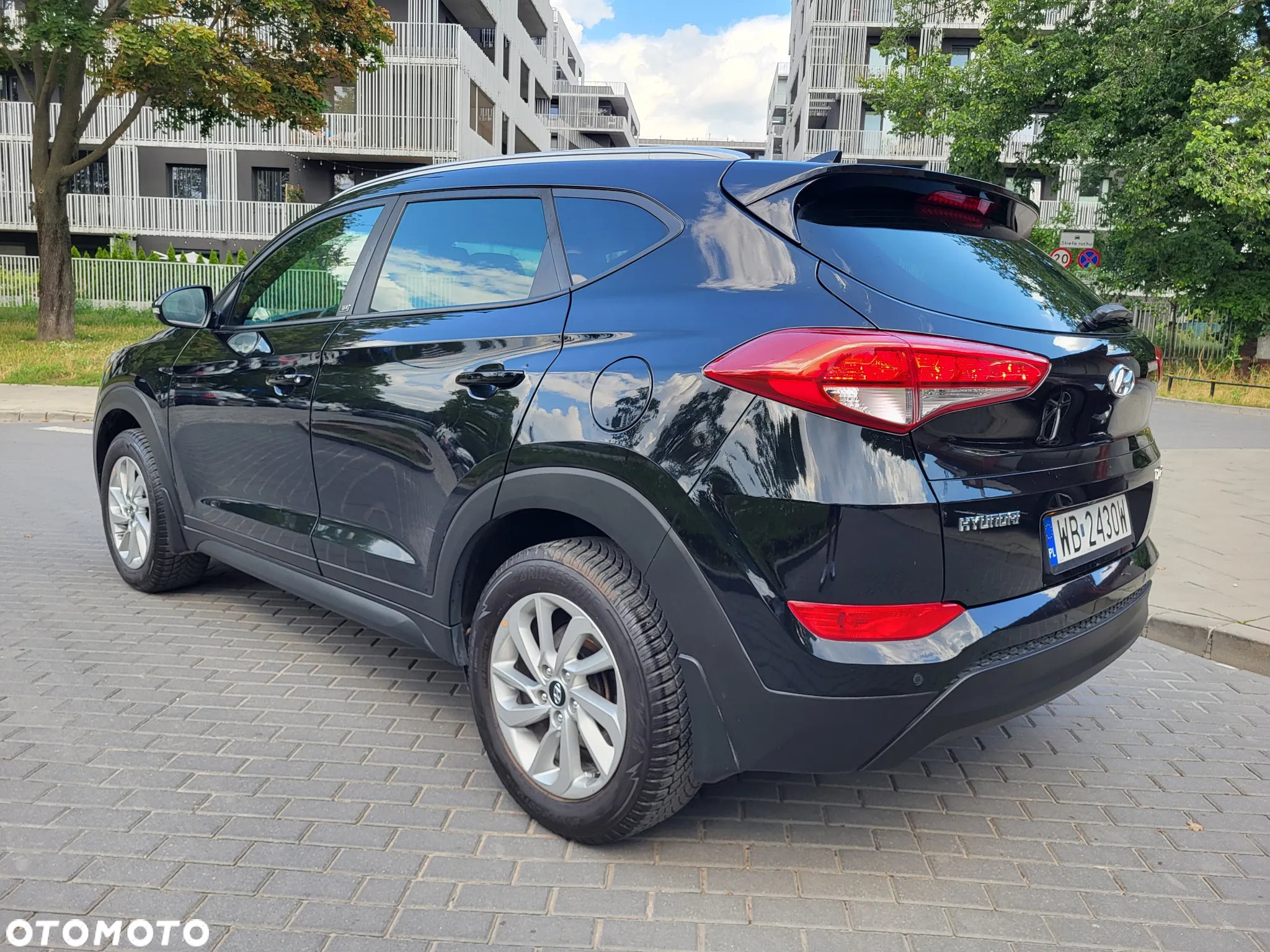 Hyundai Tucson 1.6 GDI BlueDrive GO 2WD - 27