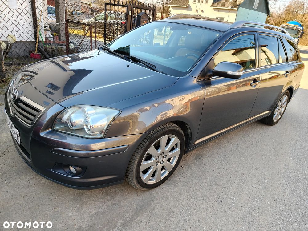 Toyota Avensis 2.0 D-4D Sol plus+NAVI - 1