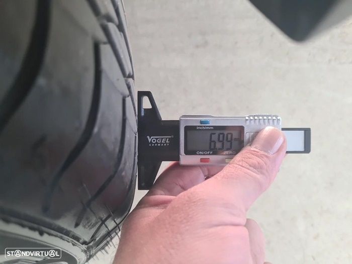 Ford Transit Courier - 14