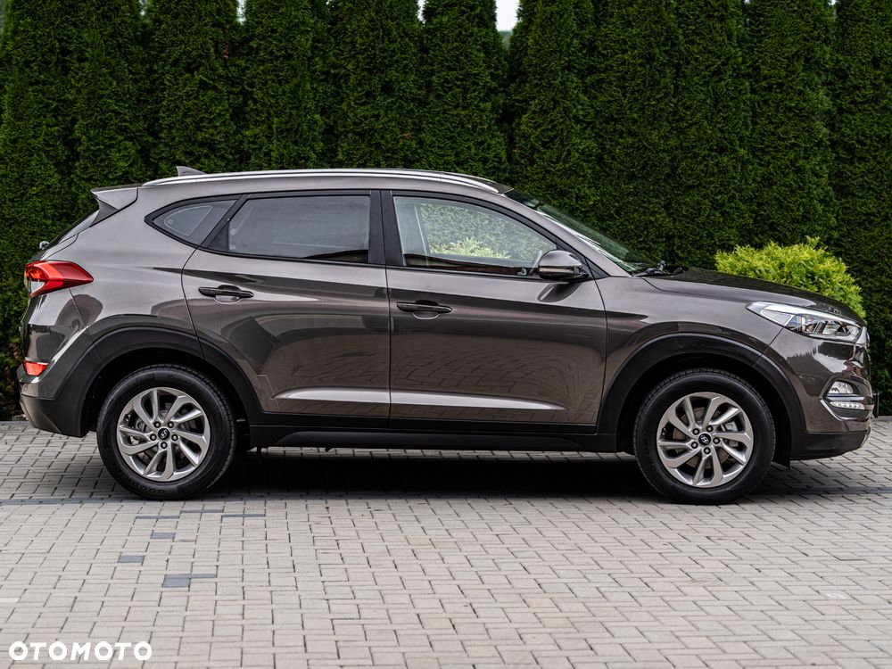 Hyundai Tucson 1.7 CRDI BlueDrive Style 2WD - 5