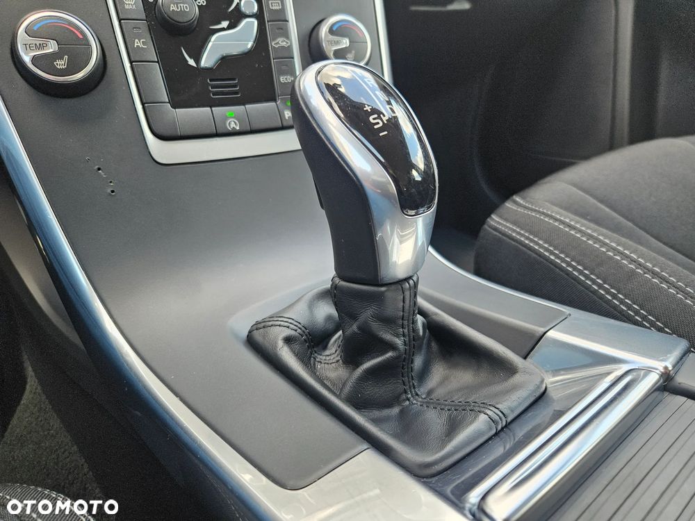 Volvo XC 60 D4 Drive-E Momentum - 18