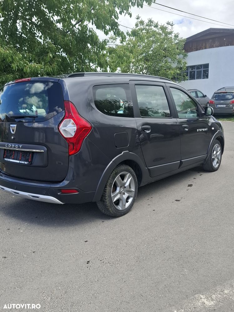 Dacia Lodgy 1.2 TCe Stepway - 3