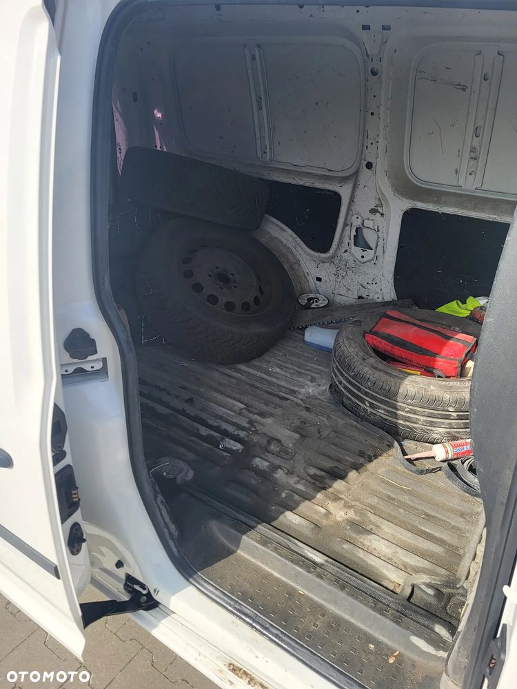 Volkswagen Caddy Maxi - 14
