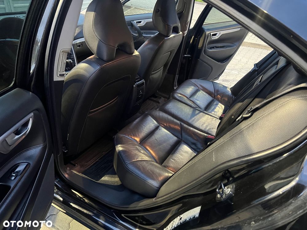 Volvo S60 ver-2-4d5-rubin - 7
