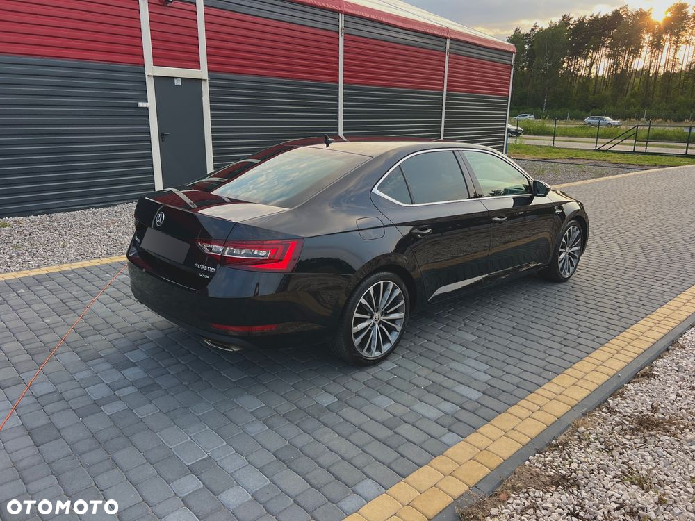 Skoda Superb 2.0 TSI 4x4 L&K DSG - 18