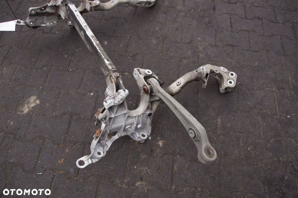 SANKI PRZEDNIE AUDI A5 - 6