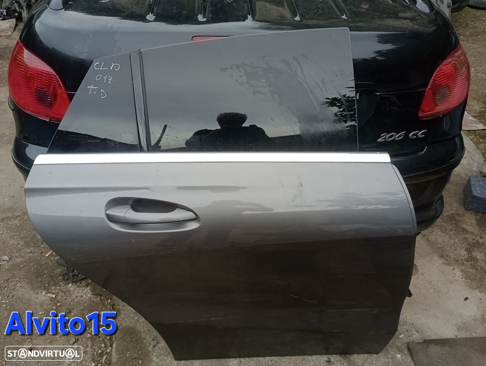 Porta tras direita Mercedes CLA 2017 - 1