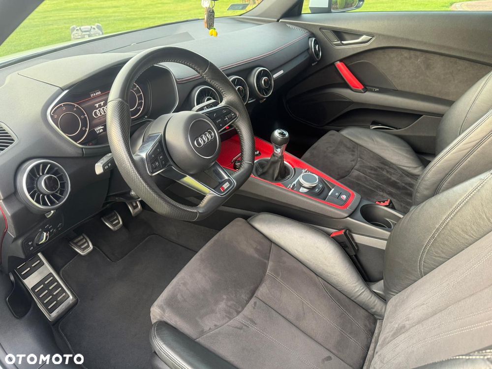Audi TT Coupé - 15