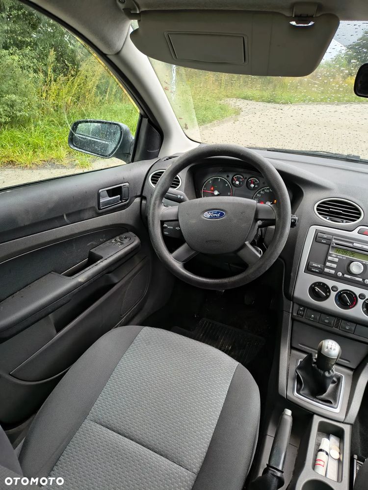 Ford Focus - 10