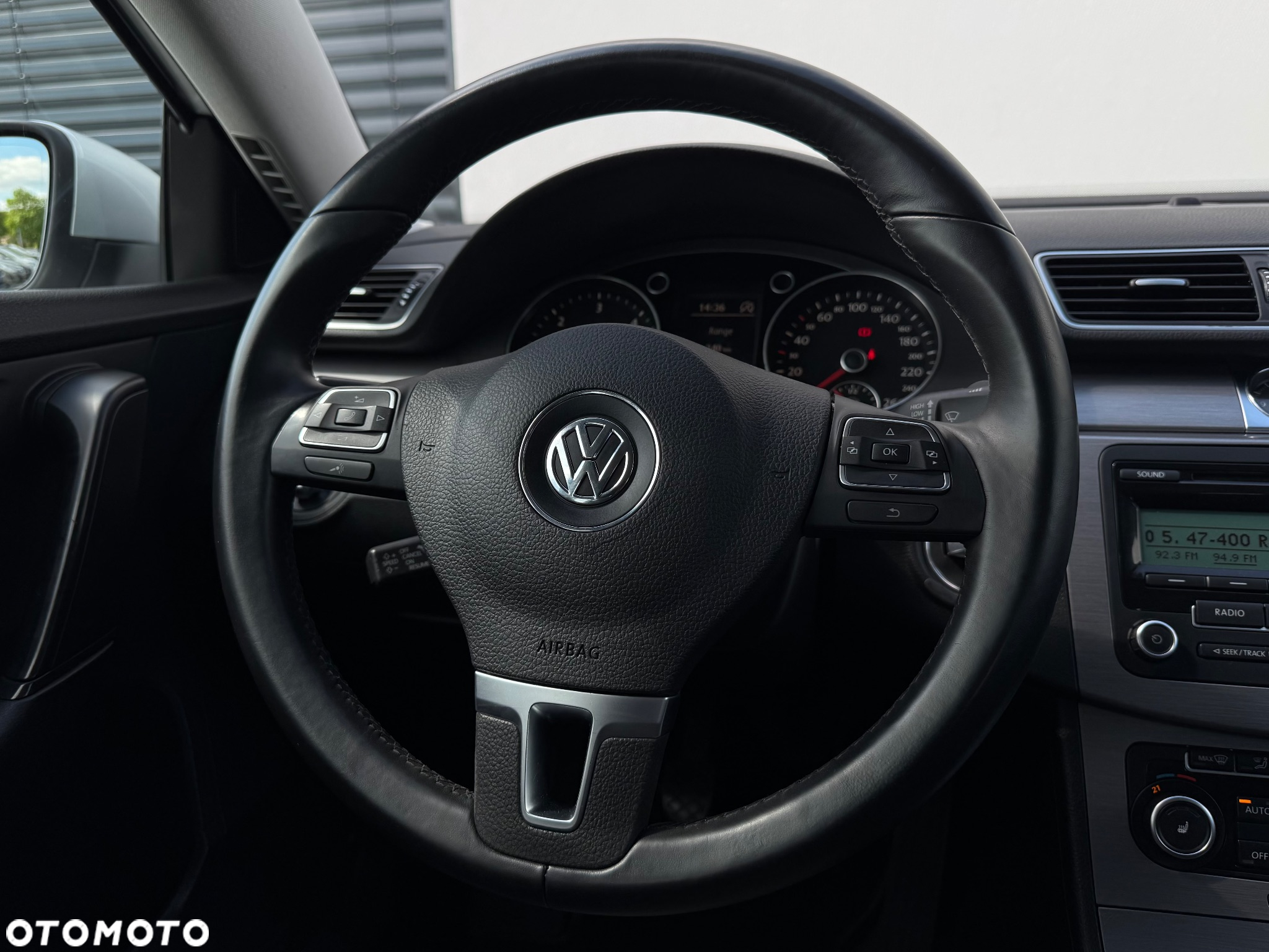 Volkswagen Passat 2.0 TDI Comfortline - 10
