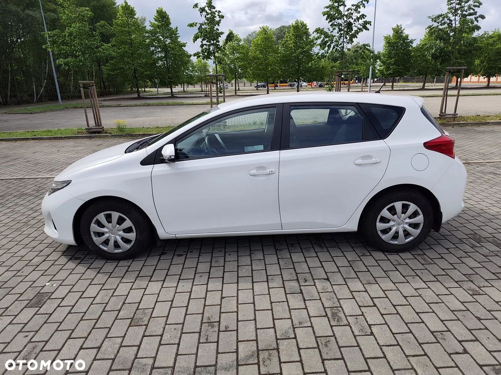 Toyota Auris 1.4 D-4D Active - 3