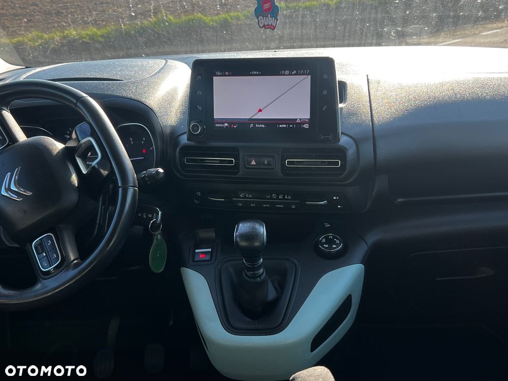 Citroën Berlingo XL 7-Sitzer BlueHDi 130 SHINE - 9