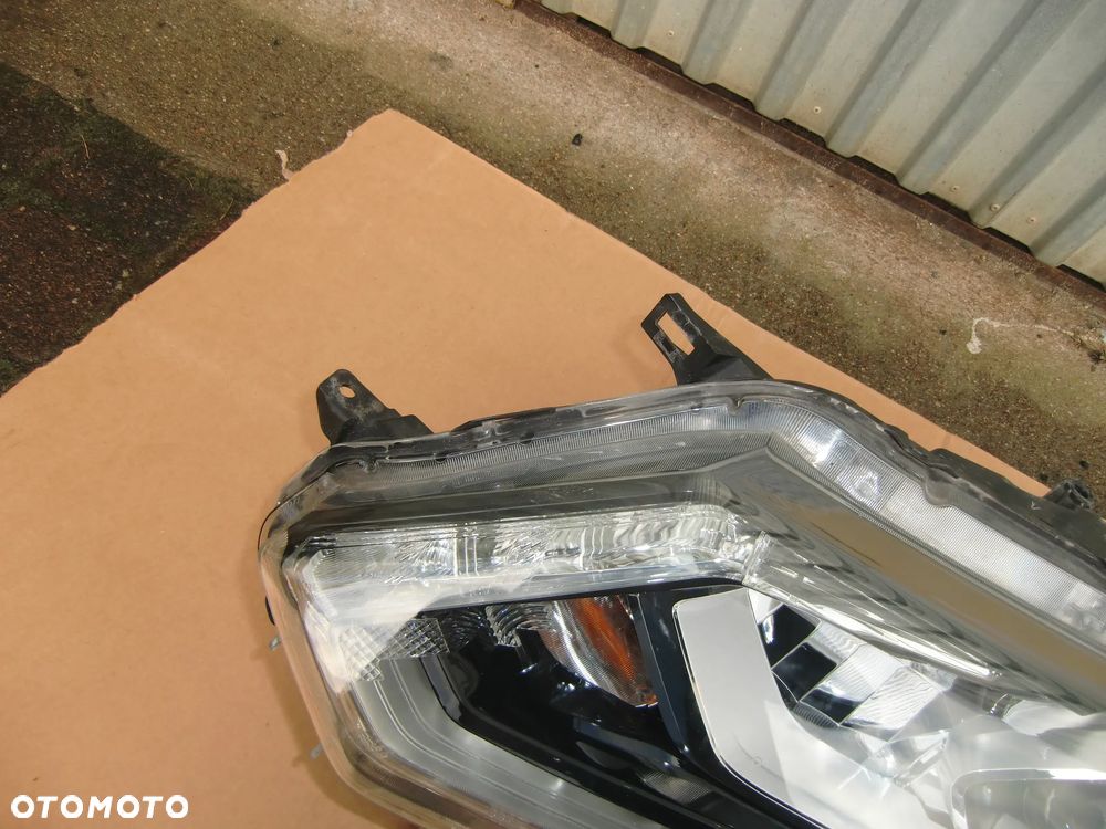Lampa lewa Nissan X TRAIL T32 FULL LED Europa 2014 R ładna - 2
