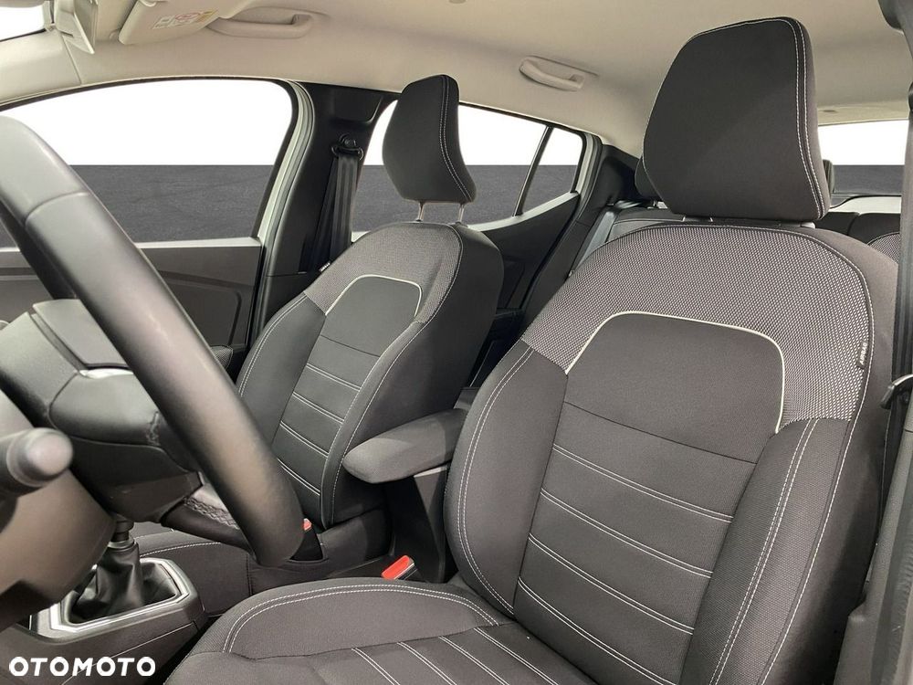 Dacia Sandero - 11