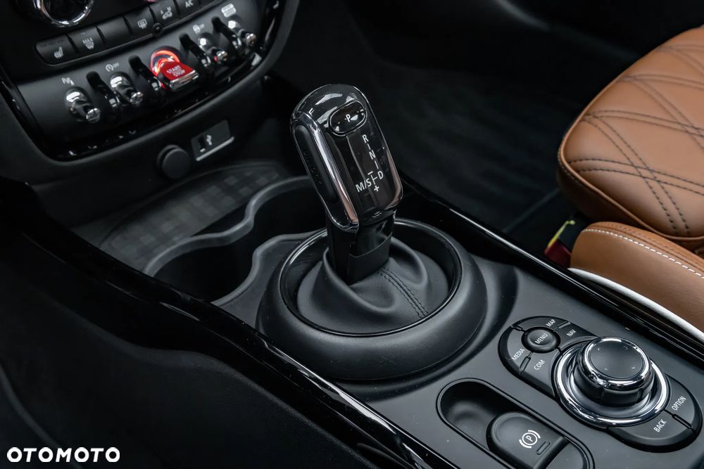 MINI John Cooper Works - 30
