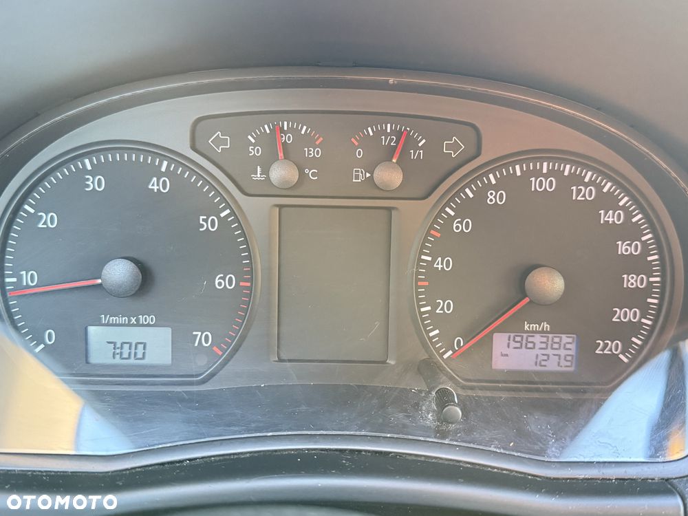 Volkswagen Polo - 4
