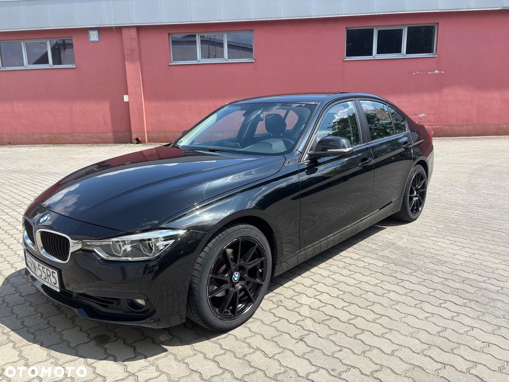 BMW Seria 3 318i - 2