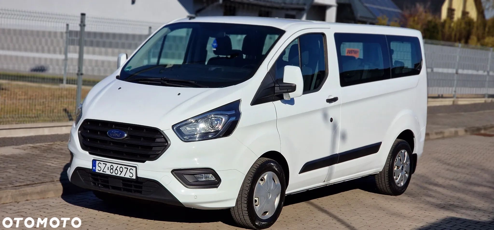 Ford Transit Custom 320 L2H1 PKW VA Trend - 1