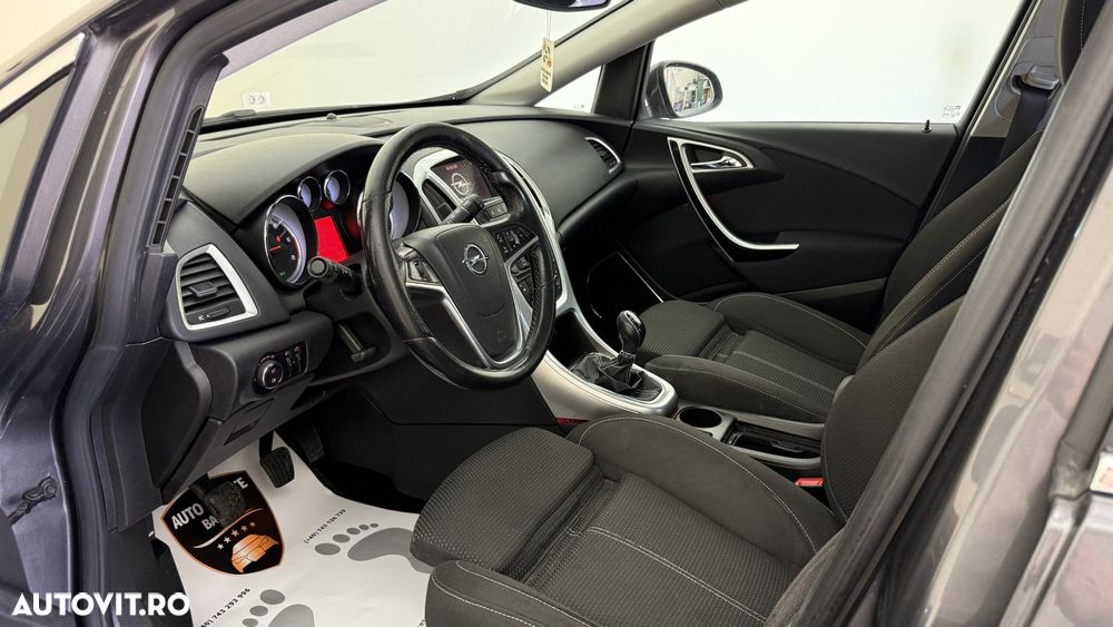 Opel Astra - 12