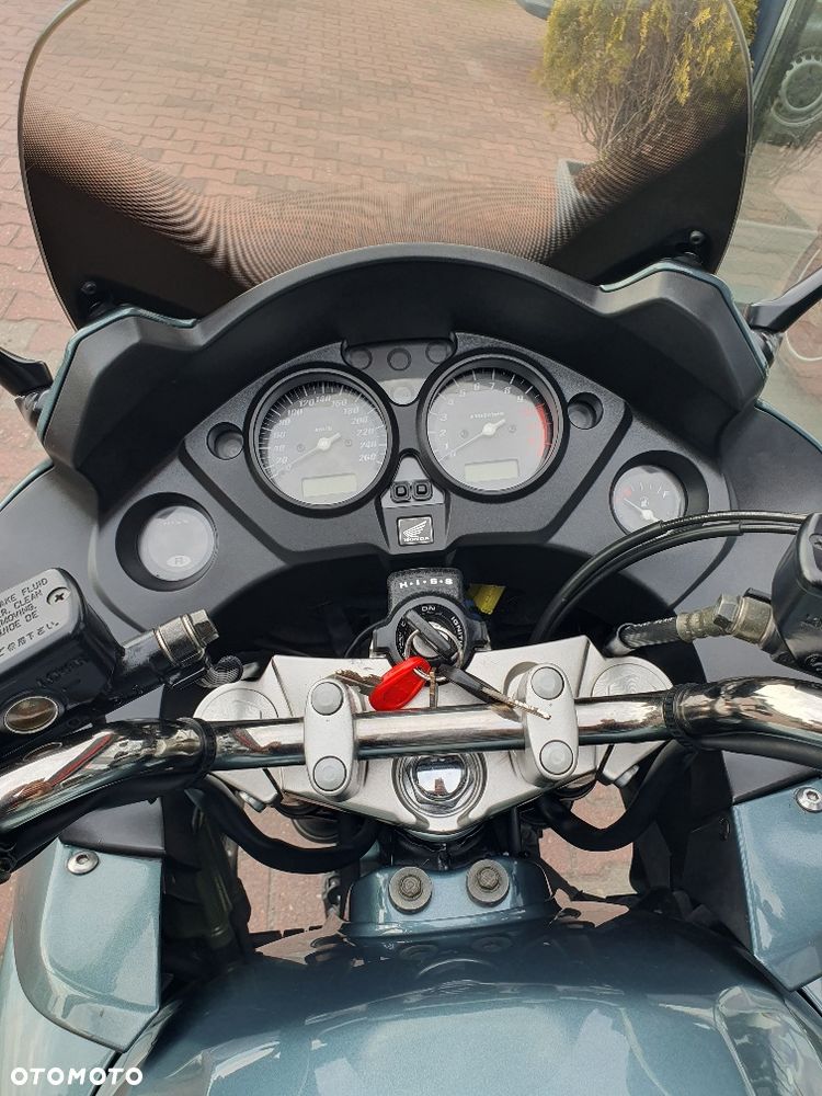Honda CBF - 21