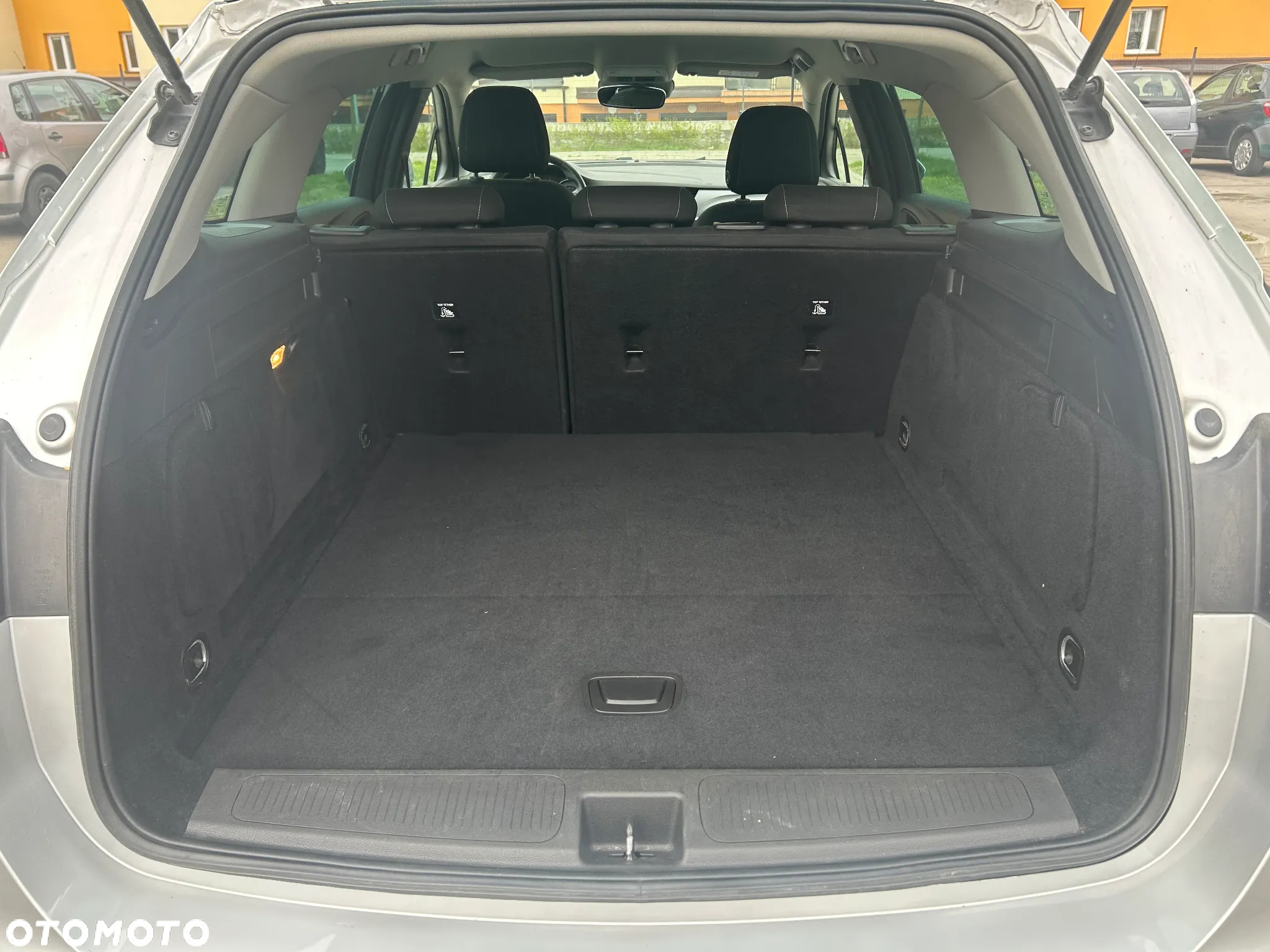 Opel Astra V 1.4 T Dynamic - 10