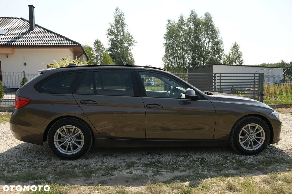 BMW Seria 3 318d Blue Performance Luxury Line - 9