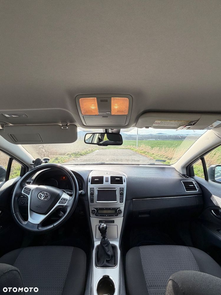 Toyota Avensis 1.8 Sol EU5 - 6