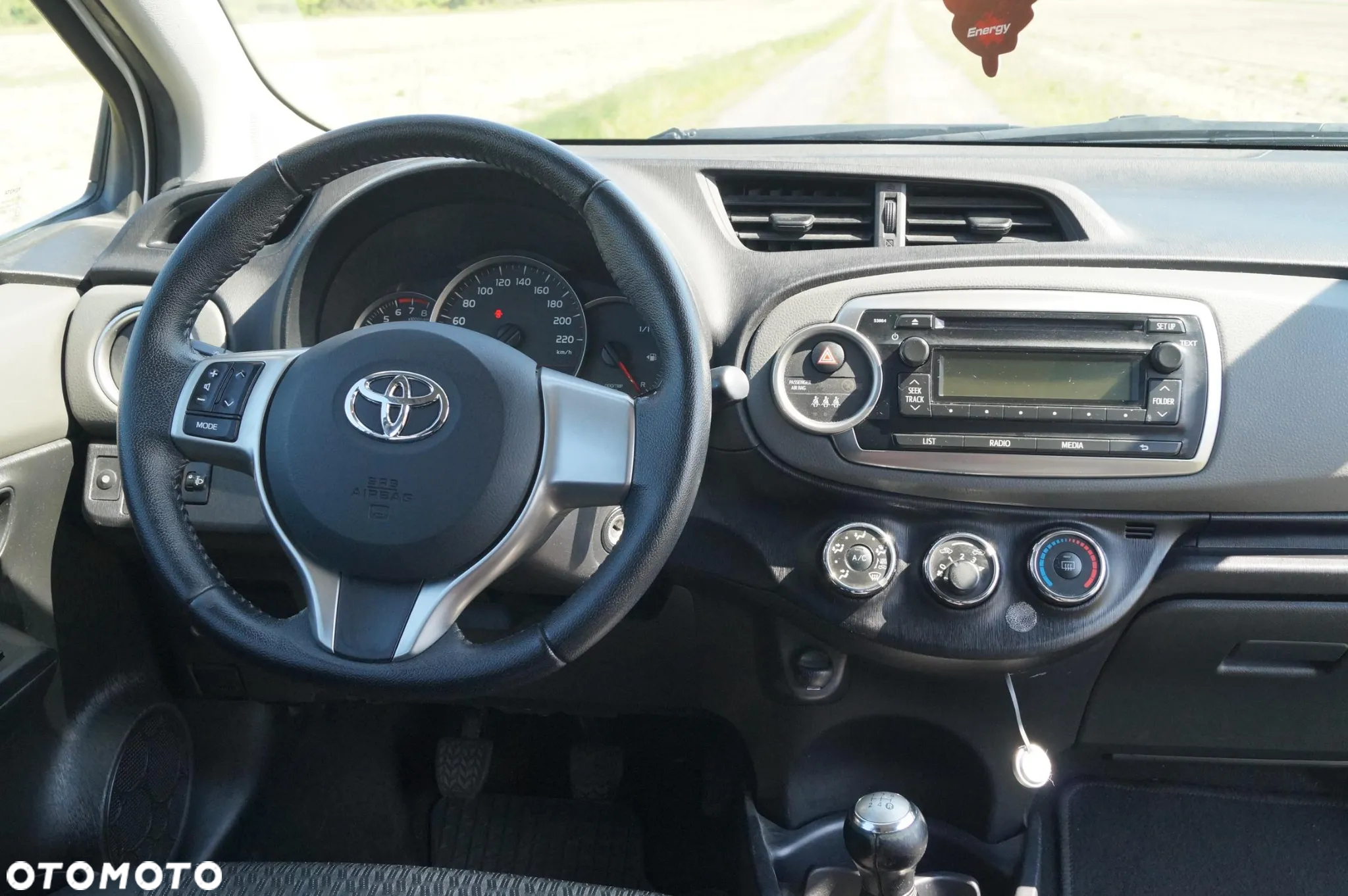 Toyota Yaris 1.0 Active - 7