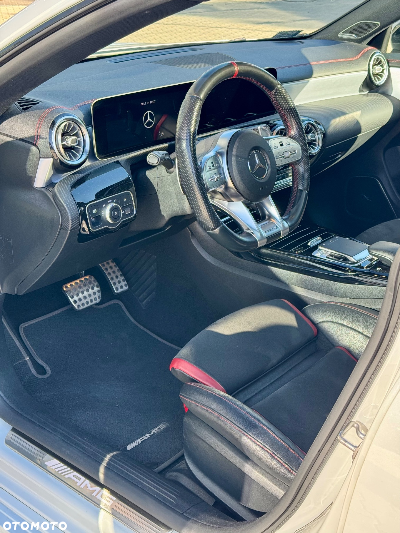 Mercedes-Benz CLA AMG 35 4-Matic 7G-DCT - 14