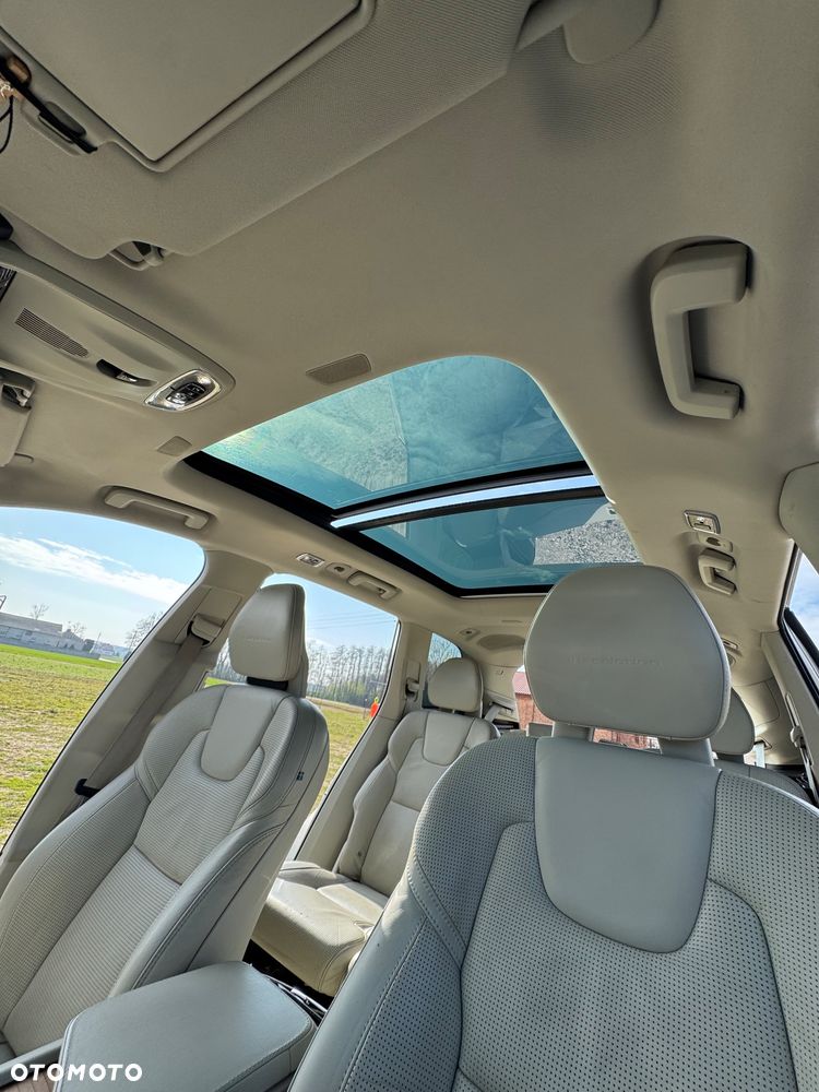 Volvo XC 90 D5 AWD Inscription 7os - 17