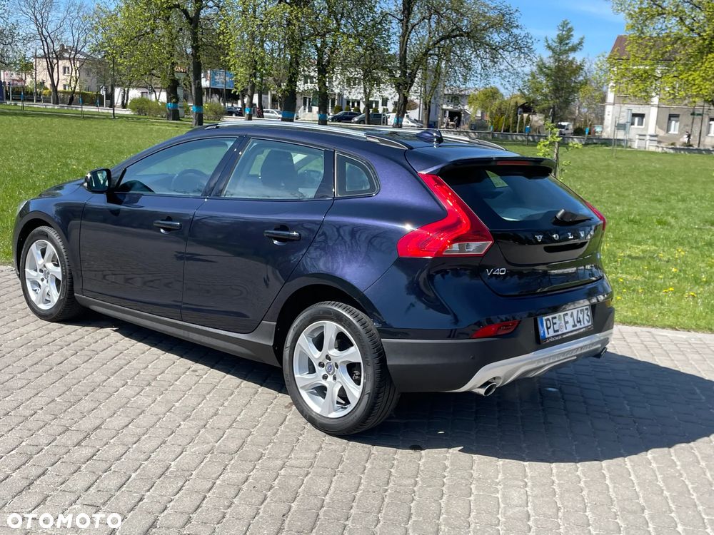 Volvo V40 T3 Momentum - 3