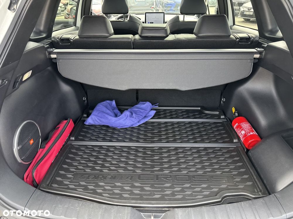 Toyota Corolla Cross 2.0 Hybrid Premiere Edition AWD - 22