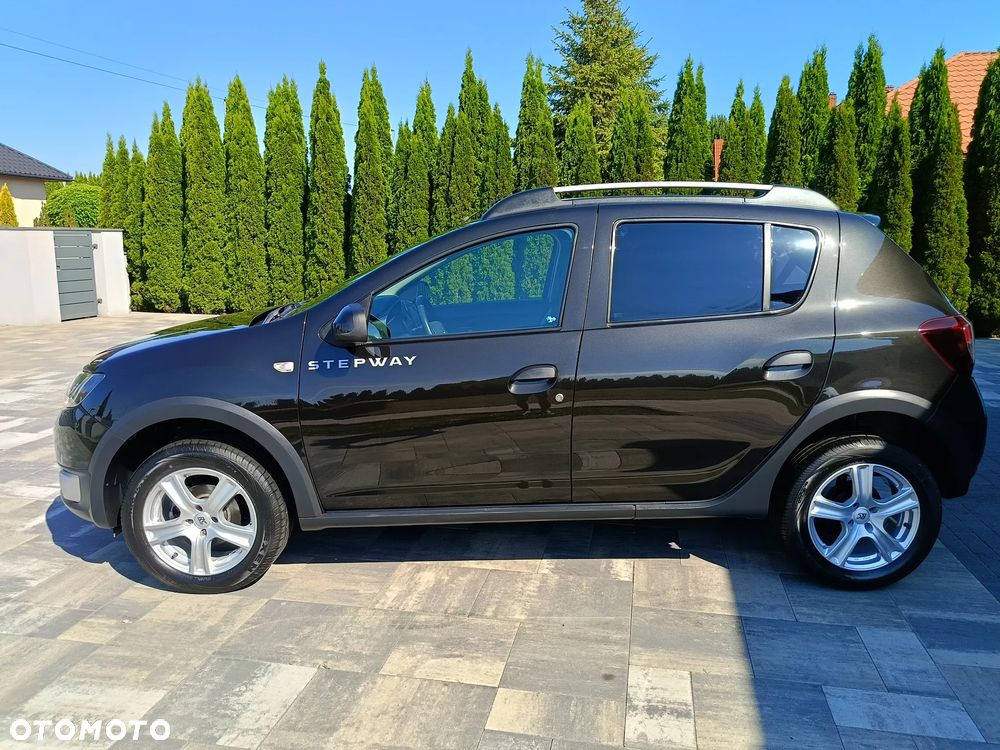 Dacia Sandero TCe 90 Celebration - 19