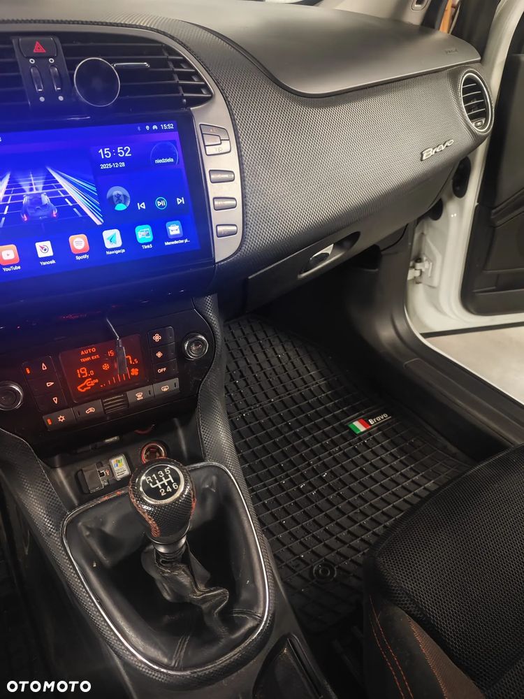 Fiat Bravo 1.4 T-JET 16V Sport Plus - 25