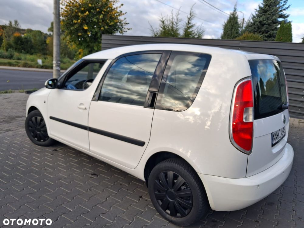 Skoda Roomster 2008 photo 3