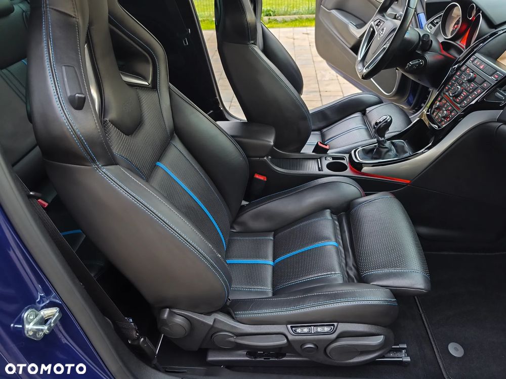 Opel Astra IV GTC OPC - 29