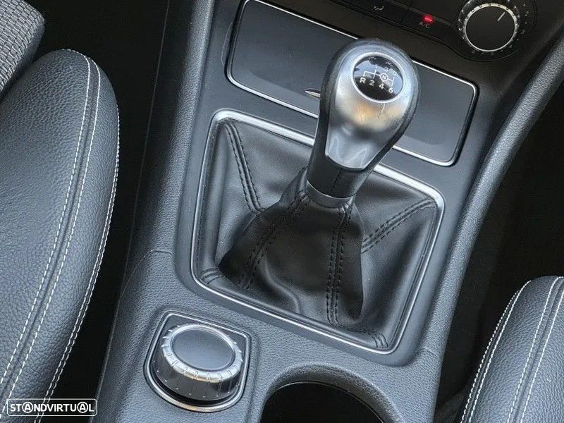 Mercedes-Benz CLA 180 d Shooting Brake Fleet Pack Plus - 18