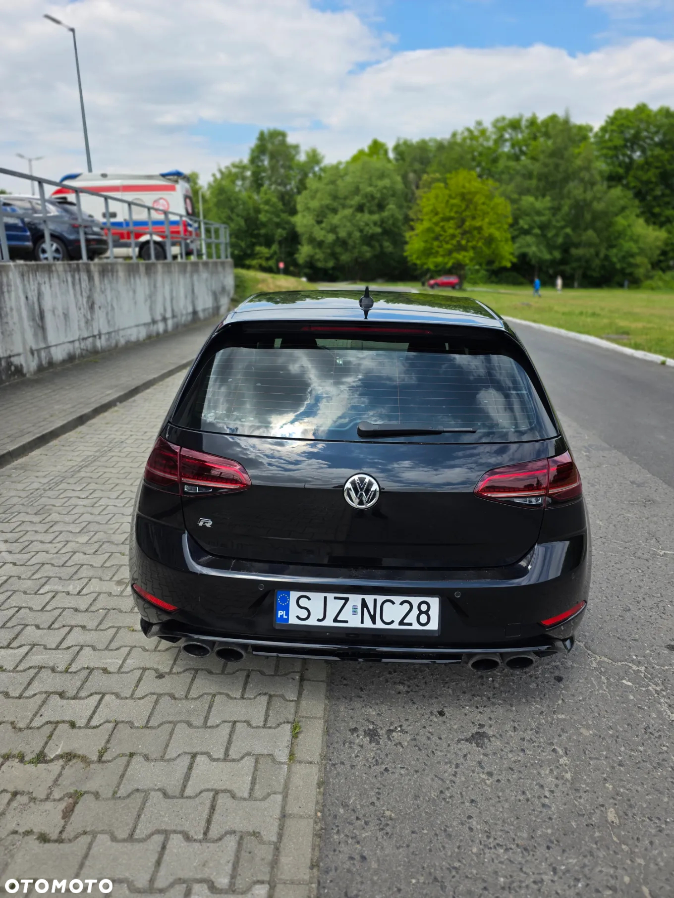 Volkswagen Golf R 4Motion BlueMotion Technology DSG - 11