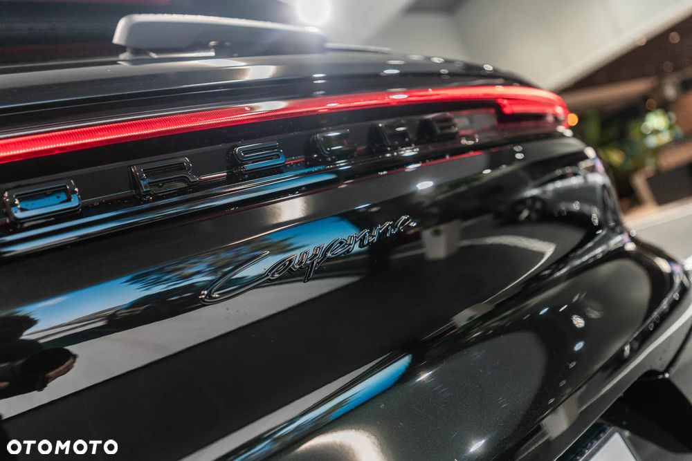 Porsche Cayenne E-Hybrid PHEV Black Edition - 26